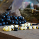 COLLAR PIEDRAS AMARILLO NEGRO