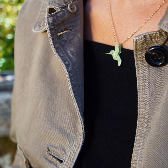 COLLAR COLIBRÍ ORIGAMI VERDE