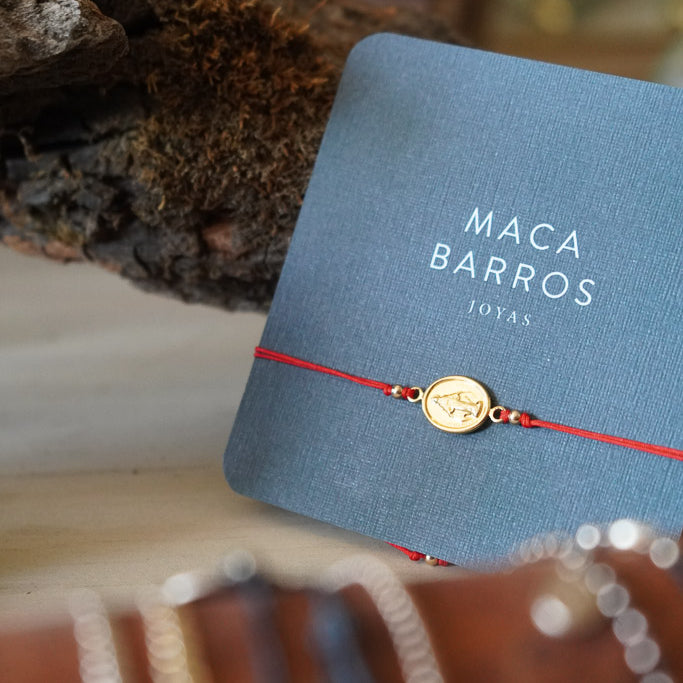 PULSERA VIRGEN DE LOS RAYOS ROJA ENCHAPE ORO