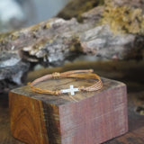 PULSERA CRUZ HILO CAFÉ NIÑO PLATA
