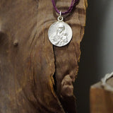 COLLAR HILO VIRGEN CON EL NIÑO JESÚS