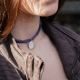 COLLAR SEDA RÚSTICA COLGANTE ENCHAPE PLATA TEEN