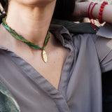 COLLAR SEDA RÚSTICA CRUZ