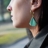 AROS ABANICO ORIGAMI VERDE ENCHAPE ORO
