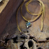 COLLAR HILO PIEDRA LABRADORITA ENGASTADA ENCHAPE ORO