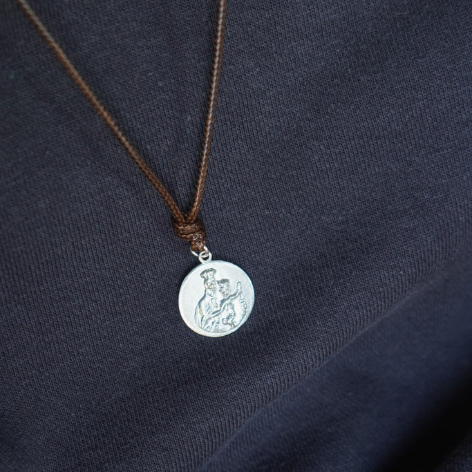 ESCAPULARIO PLATA CUERO NIÑO