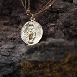 COLLAR HILO TRIPLE VIRGEN GUADALUPE O ESPÍRITU SANTO ENCHAPE ORO