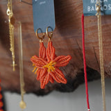 AROS MACRAMÉ FLOR NARANJA ENCHAPE ORO