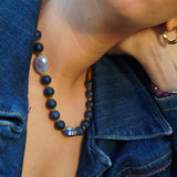 COLLAR PIEDRAS AZUL MATE CERÁMICA