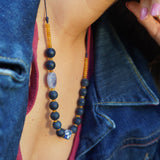 COLLAR PIEDRAS AZUL MATE CERÁMICA