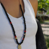 COLLAR VIRGEN CERÁMICA PIEDRAS VOLCÁNICAS AJUSTABLE