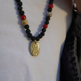 COLLAR VIRGEN CERÁMICA PIEDRAS VOLCÁNICAS AJUSTABLE