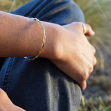PULSERA ESCLAVA ESPIRAL ENCHAPE ORO