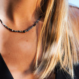 COLLAR TEJIDO NEGRO BLANCO GOLD FILLED