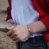 PULSERA VIRGEN MINI GRIS NIÑA