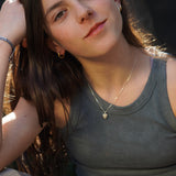 COLLAR CADENA CORAZON KAKI PLATA TEEN