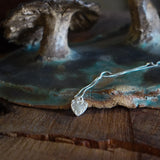 COLLAR CADENA CORAZON KAKI PLATA TEEN