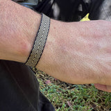 PULSERA TELAR NEGRO BEIGE ANCHA HOMBRE