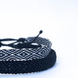 PULSERA MACRAMÉ NEGRA